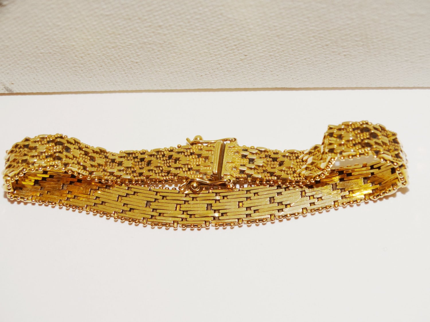 18k Solid Yellow Gold Handcrafted Diamond Cut 7.5