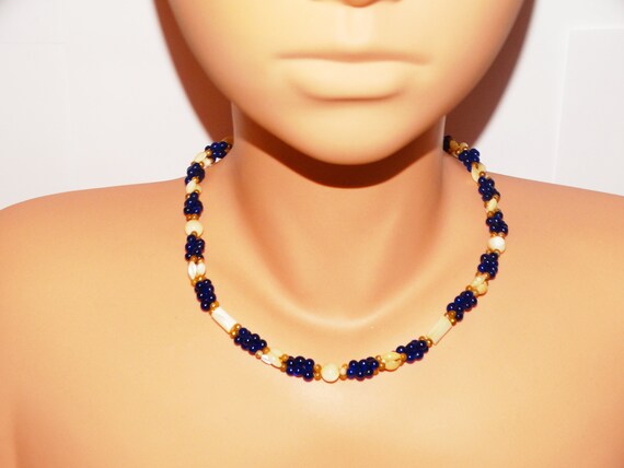 Mother Of Pearl Cobalt Blue Plastic Or Lucite Bea… - image 5
