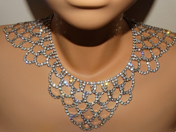 Silver Tone Sparkling Rhinestones Choker Necklace. - image 4