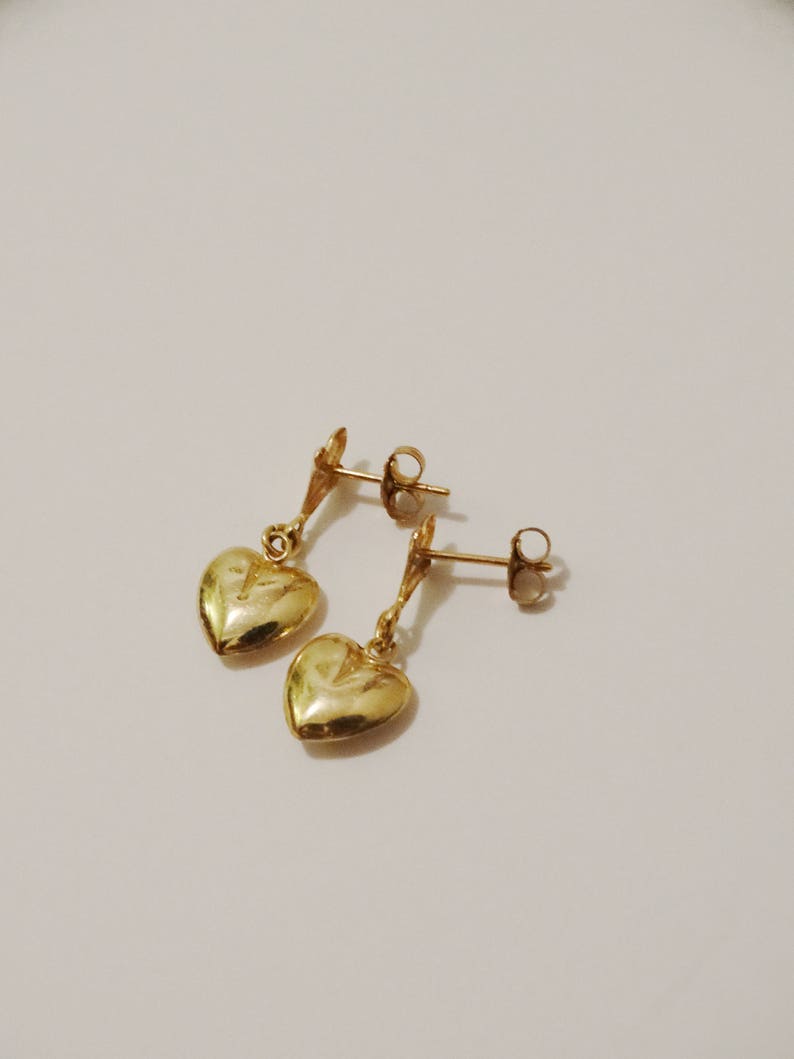 14k Yellow Gold Dangling Heart Earrings image 4