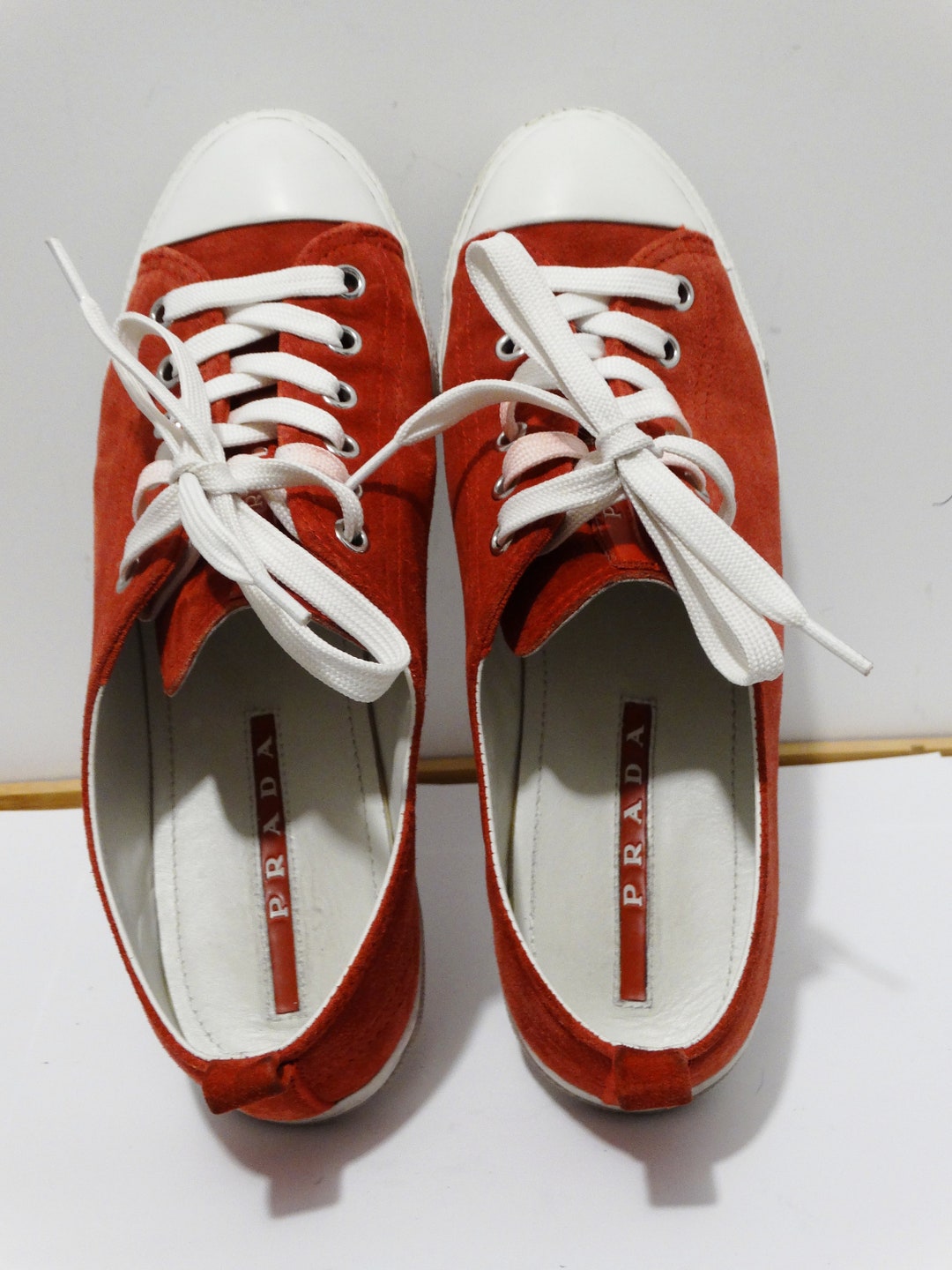 【関税&送料込】Prada Red Leather Lace-Up Shoes Prada Red Leather Lace Up Vintage Unisex Oxford/Sneaker
