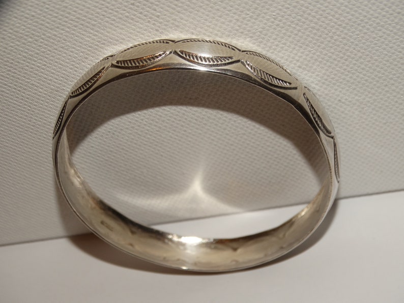 Navajo Sterling Silver Bangle Bracelet.