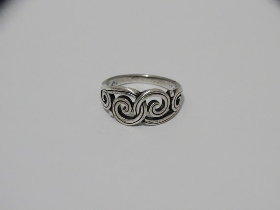 James Avery Sterling Silver Swirl Ring. - image 7