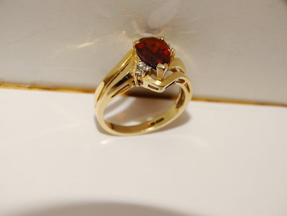 14k Gold Stamped Size 7 Genuine Diamond Red Garne… - image 4