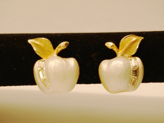 RARE Gold Tone Silver Apple with Rhinestone Earri… - image 4