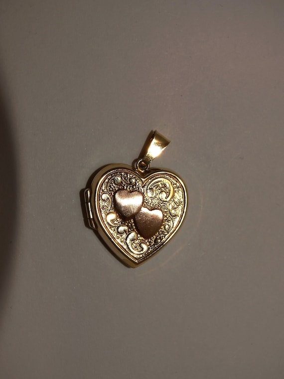 10k Gold Double Heart Locket Pendant.