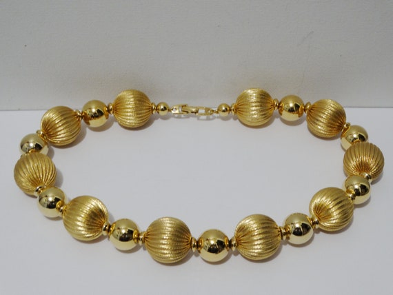 Napier Gold Tone Necklace. - image 5