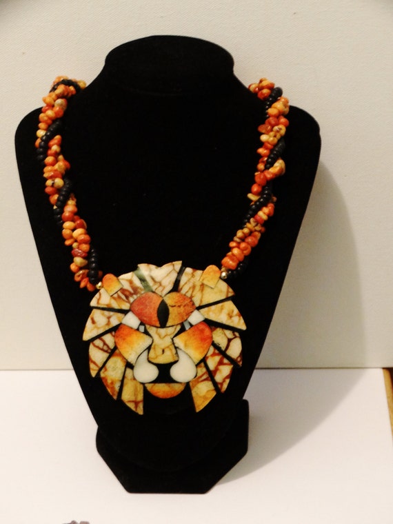 Sponge Apple Coral Inlaid 23" Lion Necklace. - image 3