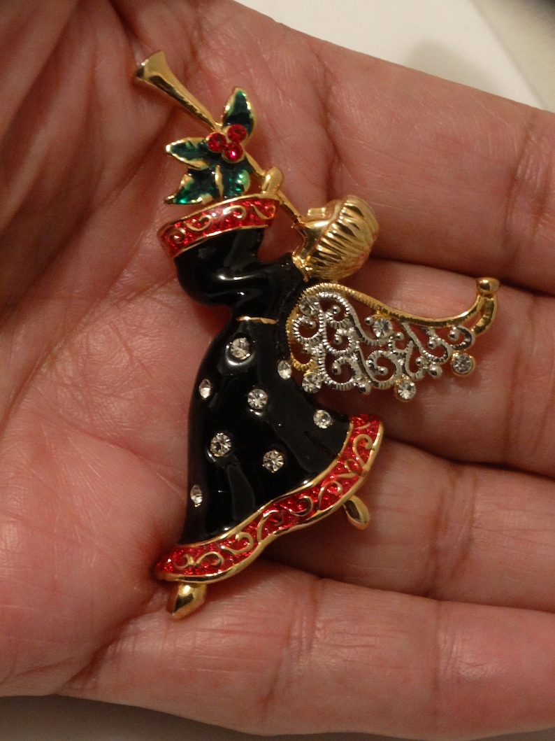 Christmas Gold Tone Angel Brooch.