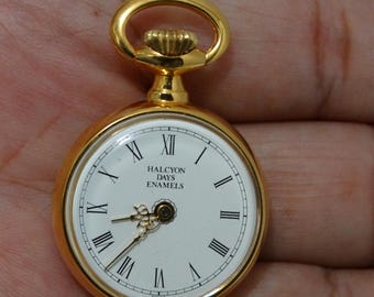 Halcyon Days エナメル置時計 Halcyon Days Enamels Swiss Made Gold Tone Pocket Watch. as Is - Etsy