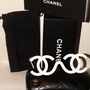 Authentic CHANEL White Runway SAMPLE Sunglasses 1994 Collectors. image 3