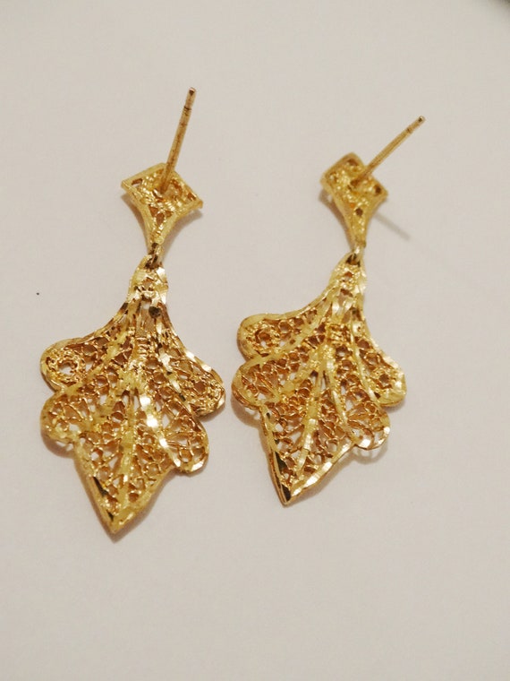 14k Yellow Gold Stamped Heavy 5 Grams  Dangling L… - image 2