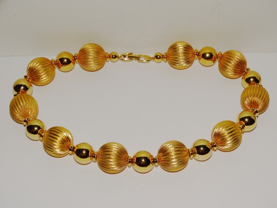 Napier Gold Tone Necklace. - image 3