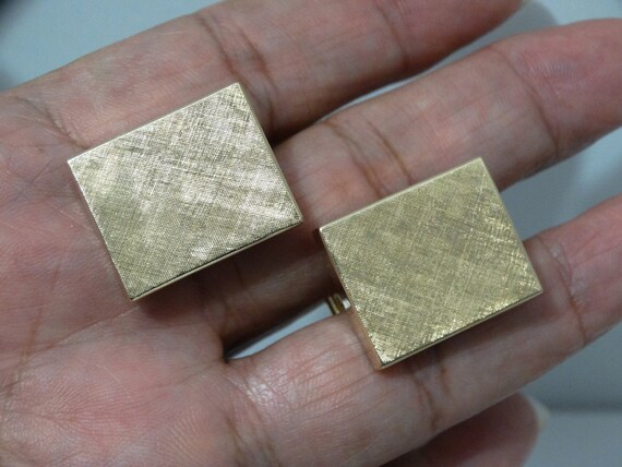 14k Gold Textured Design 14.6g Man Cufflinks. - image 7