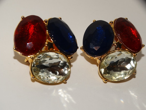 TRIFARI Clip On Earrings.