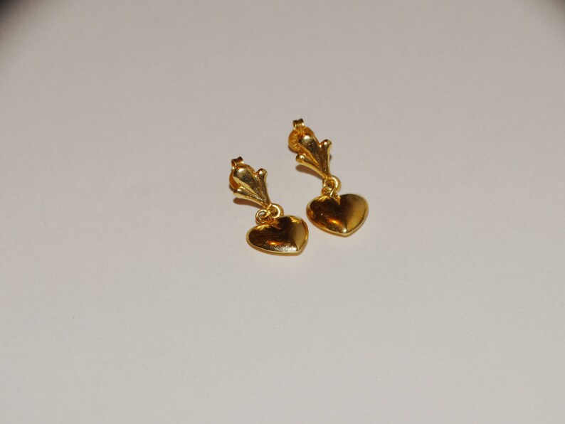 14k Yellow Gold Dangling Heart Earrings image 8