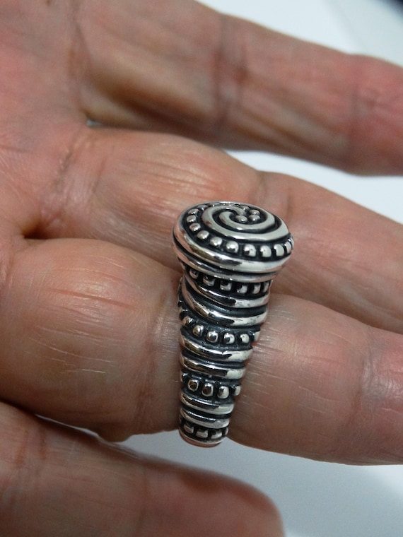 James Avery Sterling Ring. - image 9