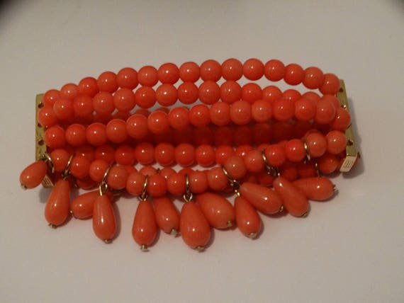 Gorgeous Gold Tone Four Strand Faux Coral Stretch… - image 4