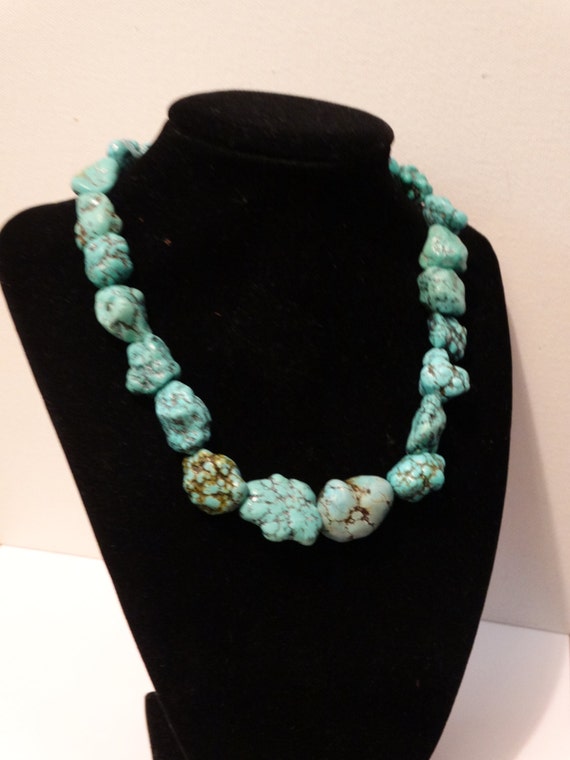 Sterling Silver Chunky Bold Turquoise Necklace. - image 5