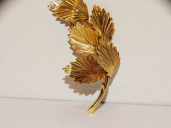 14k YG Grosse Signed Made in Germany Brooch. - image 7