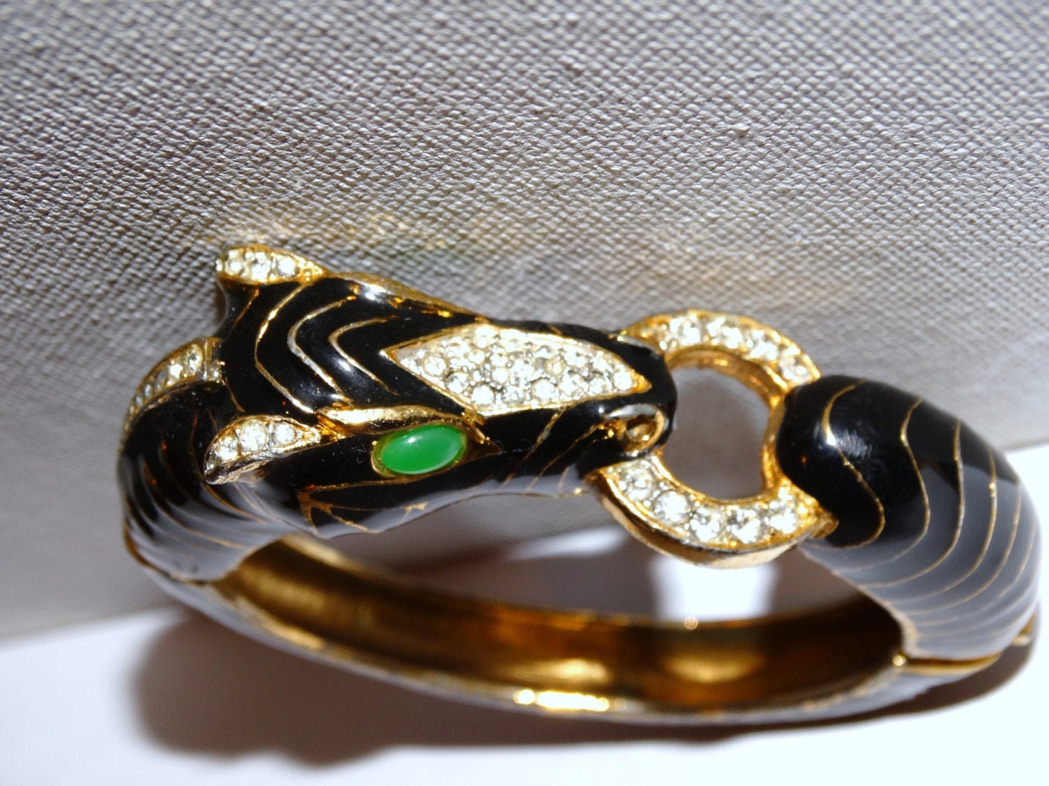 ★決算特価商品★ Ciner RARE Zebra Cabochon Green Bright With Bracelet Bangle アクセサリー