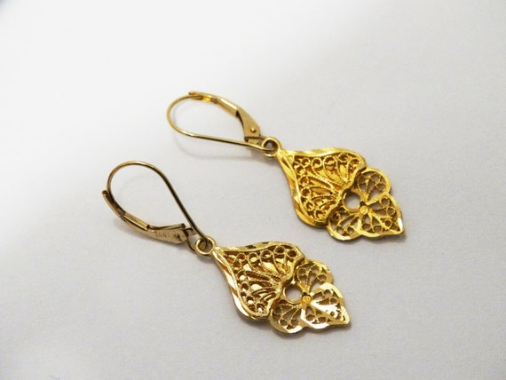 14k Gold Dangle Leaf Earrings. - image 1