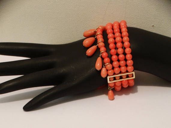 Gorgeous Gold Tone Four Strand Faux Coral Stretch… - image 3