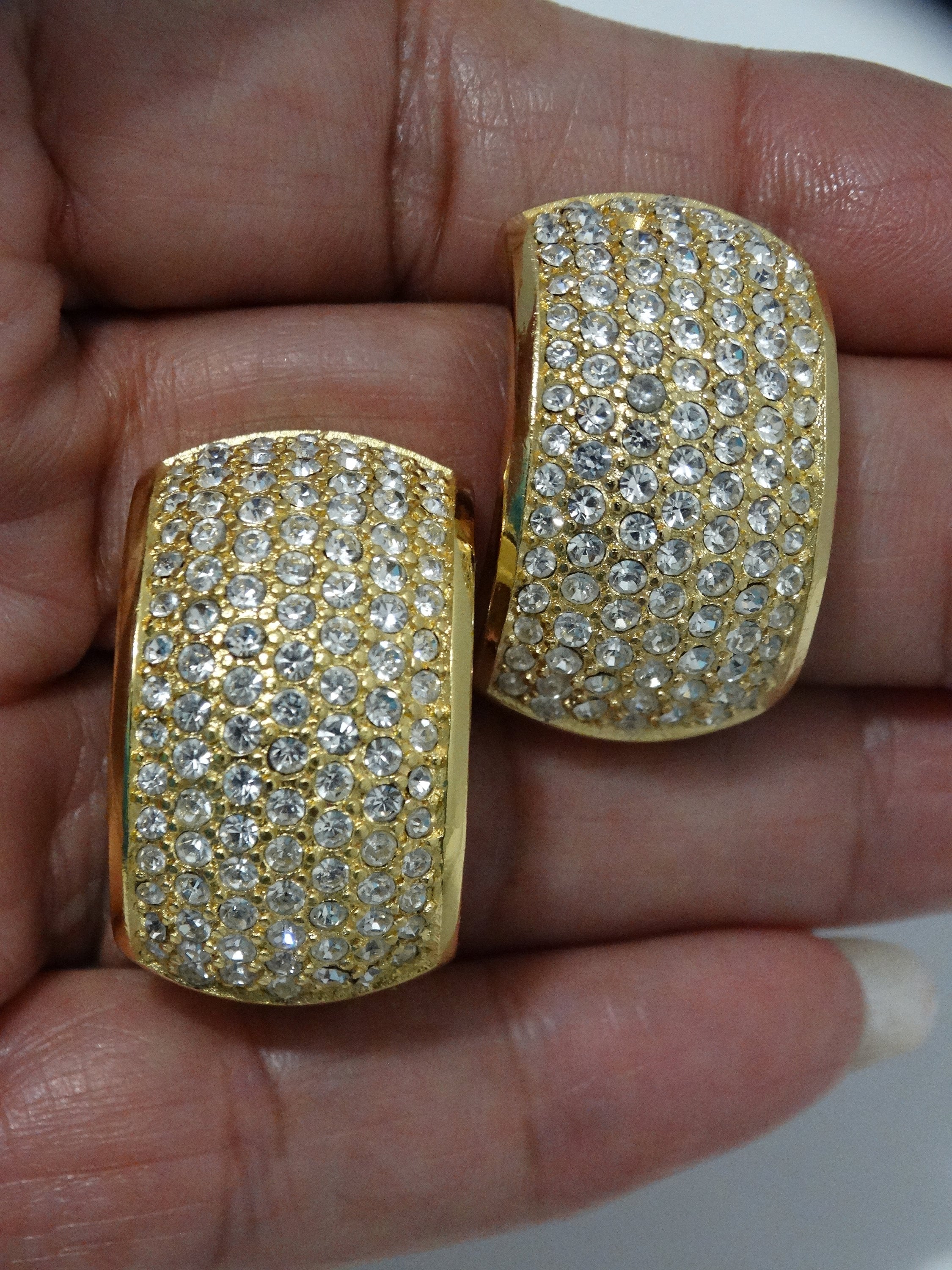 アクセサリー Dior Vintage LOGO Gold pierced earrings Christian Dior Gold Plated Earrings With Monogram Hallmark