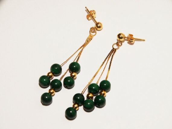 14k Y. Gold Green Malachite Dangling Stone Earring
