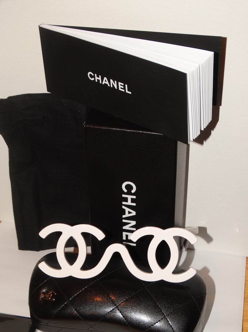 Authentic CHANEL White Runway SAMPLE Sunglasses 1994 Collectors. image 1