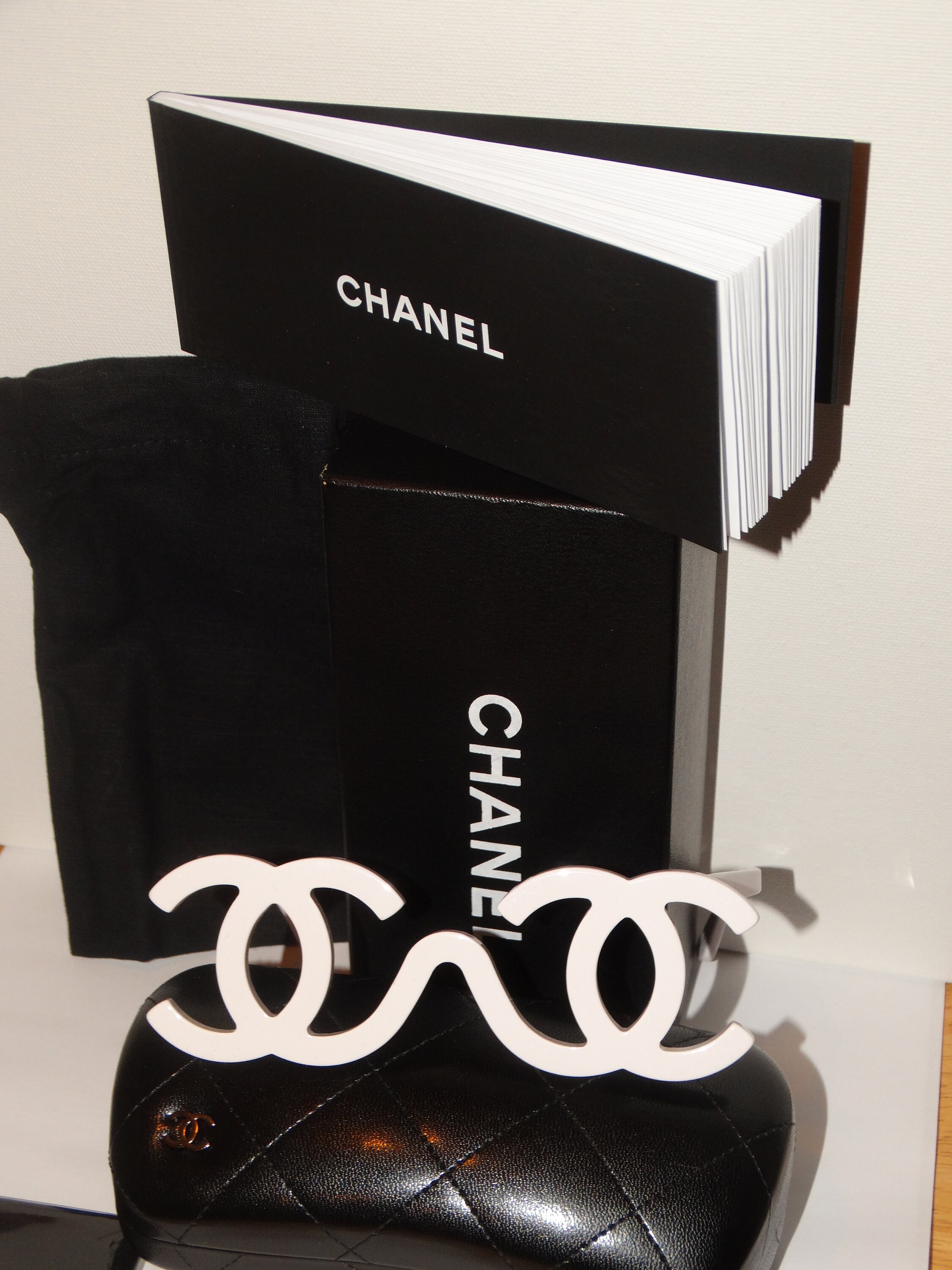 Authentic CHANEL White Runway SAMPLE Sunglasses 1994 