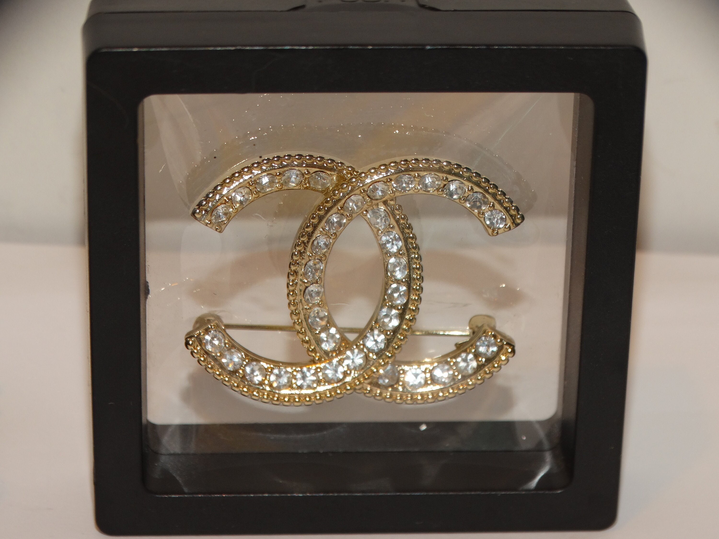 Chanel Brooch Gold 