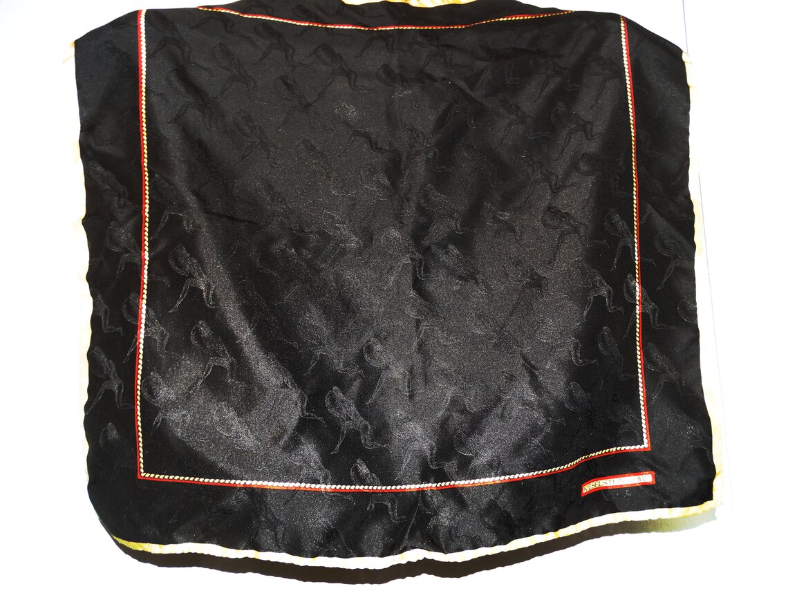 Foulard En Soie Kieselstein-Cord – Vert, Dimensions 86x86 Cm – Vintage, Occasion