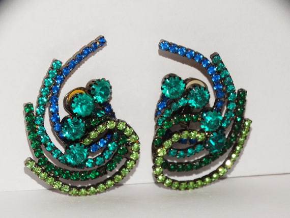 Vintage Huge Clip-On Rhinestone Earrings. - image 6