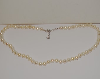 Sterling Silver Clasp Genuine Fresh Water Pearl Necklace.