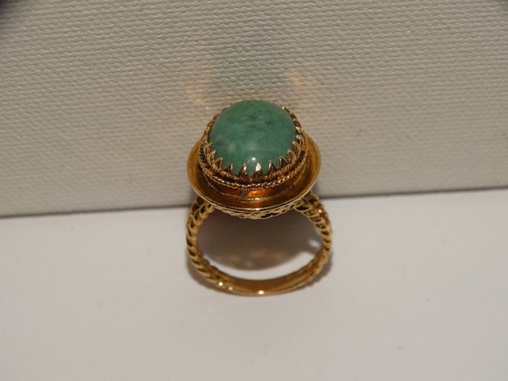 14k Jade Ring Size 8 Designer Signed. - image 2