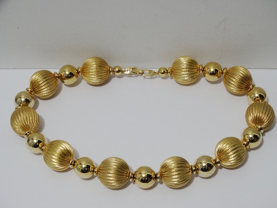 Napier Gold Tone Necklace. - image 2