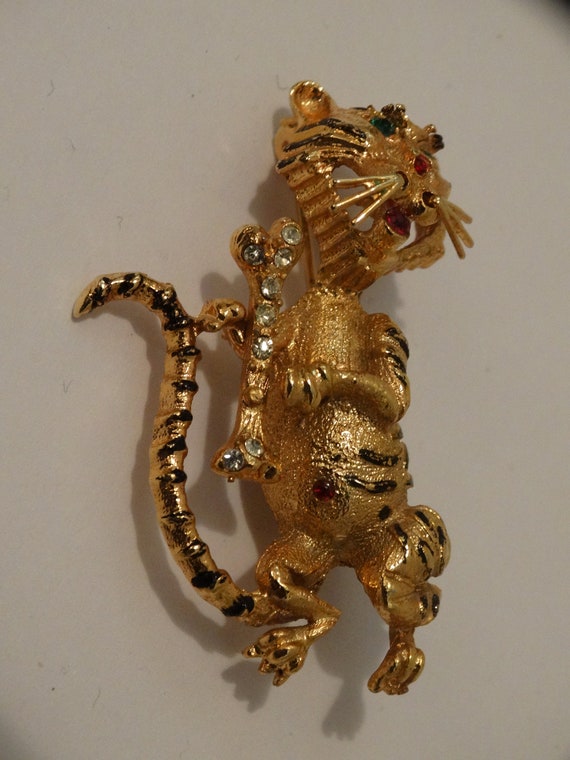 Gold Tone White & Green stones Tiger Brooch. - image 6