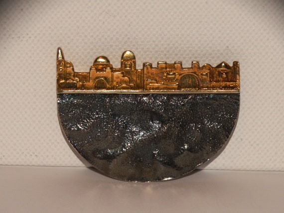 Sterling Silver RARE Large Storyteller Brooch. - image 8