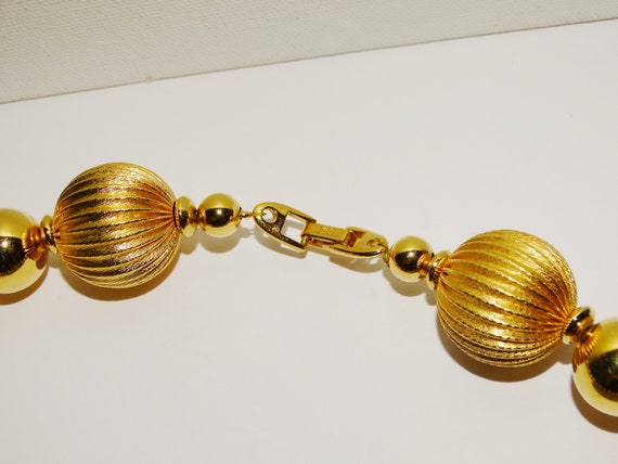 Napier Gold Tone Necklace. - image 9