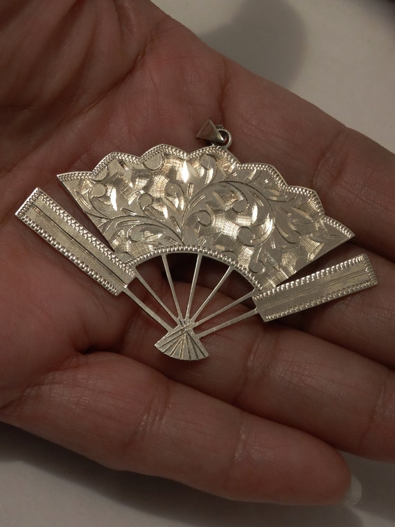Sterling Silver Stamped 3D Fan Pendant.