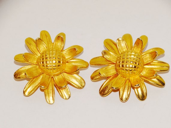 Vintage Gold Tone Custom Large Flower Earrings. - image 1