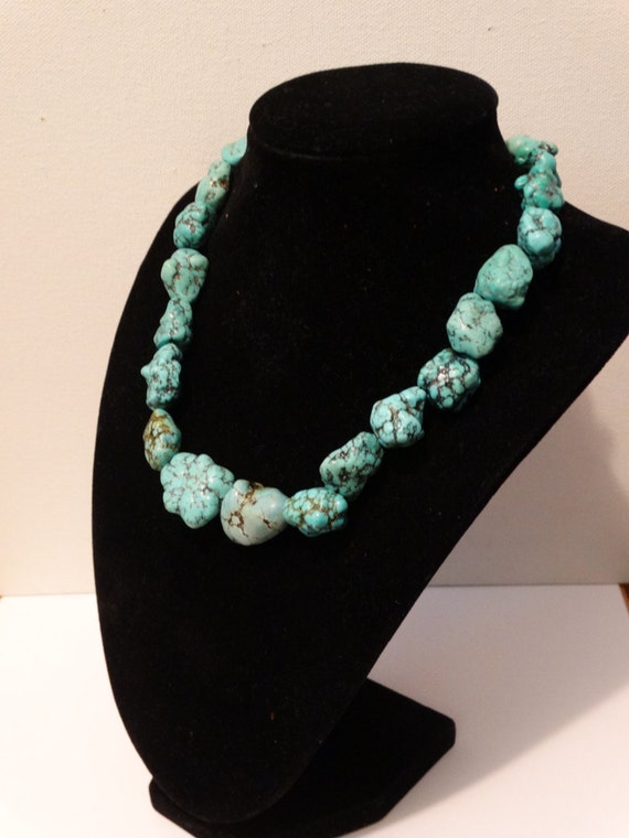 Sterling Silver Chunky Bold Turquoise Necklace. - image 3