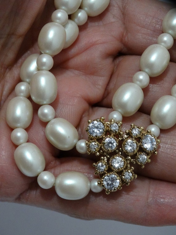 Gold Tone Stretchable Faux Pearl Sparkling Crystal