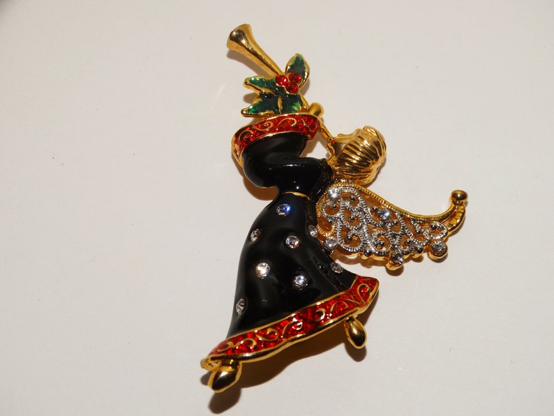 Christmas Gold Tone Angel Brooch.