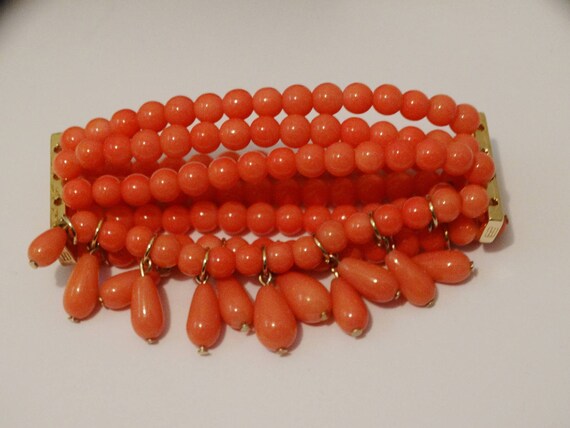 Gorgeous Gold Tone Four Strand Faux Coral Stretch… - image 5