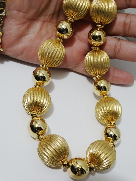 Napier Gold Tone Necklace. - image 1