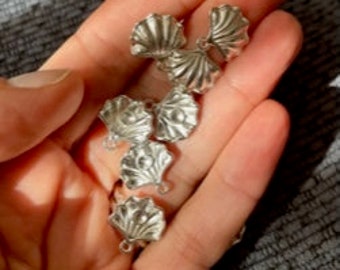 Silver clam shell charms sealife beach jewelry supplies shell charms DIY lot of 10