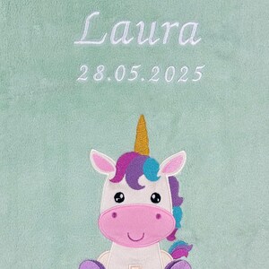Babydecke bestickt mit Name und Datum / ** MINT EINHORN**