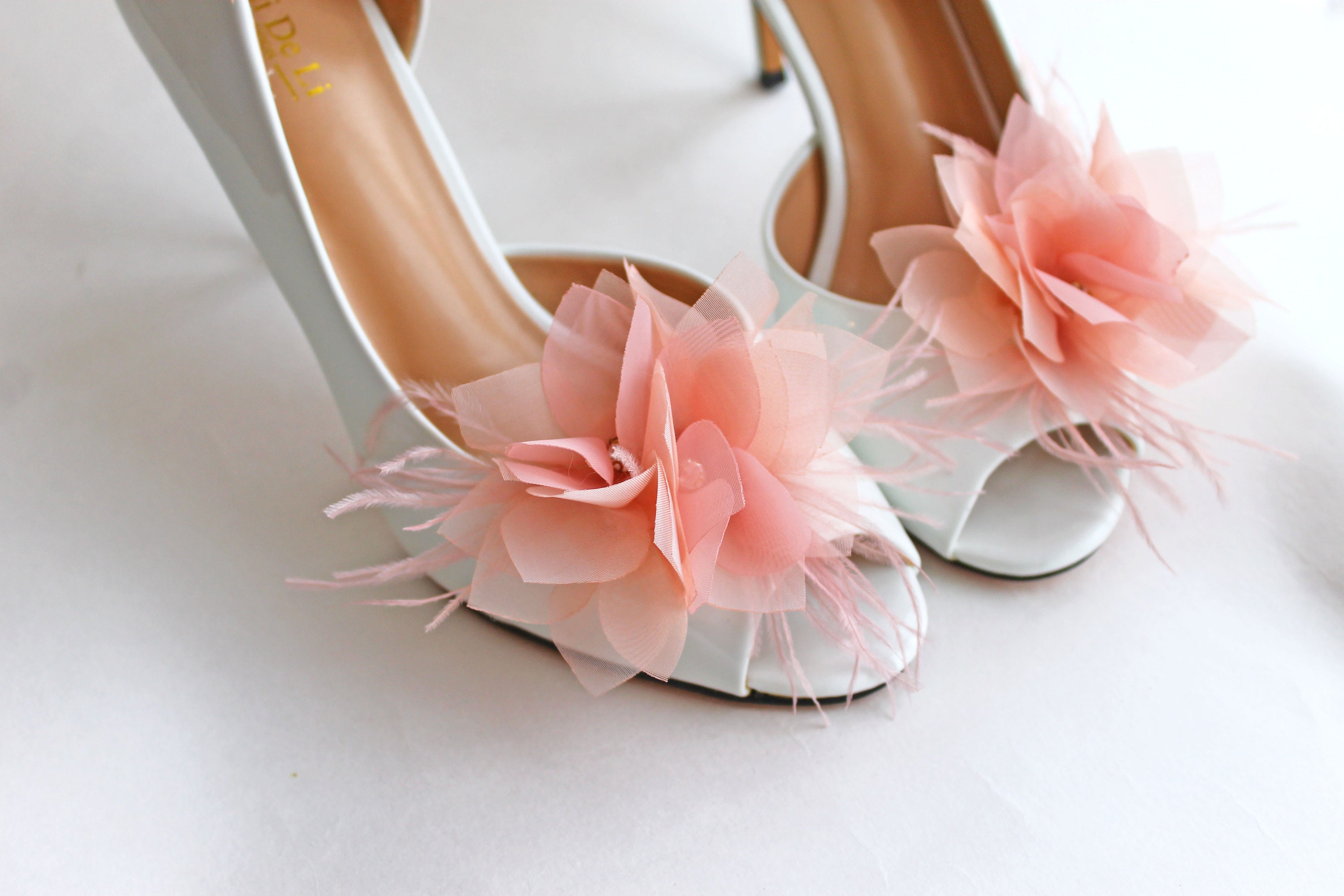 Blush pink wedding shoe clips with feathers Bridal Shoe clips Etsy